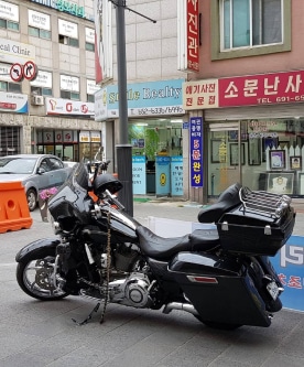 Matt Wolf's Custom CVO Motorcycle